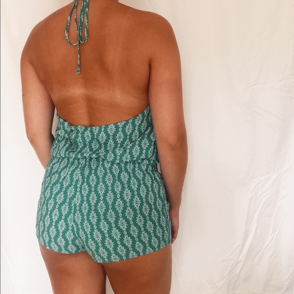 low back green halter romper - Picture 2 of 2